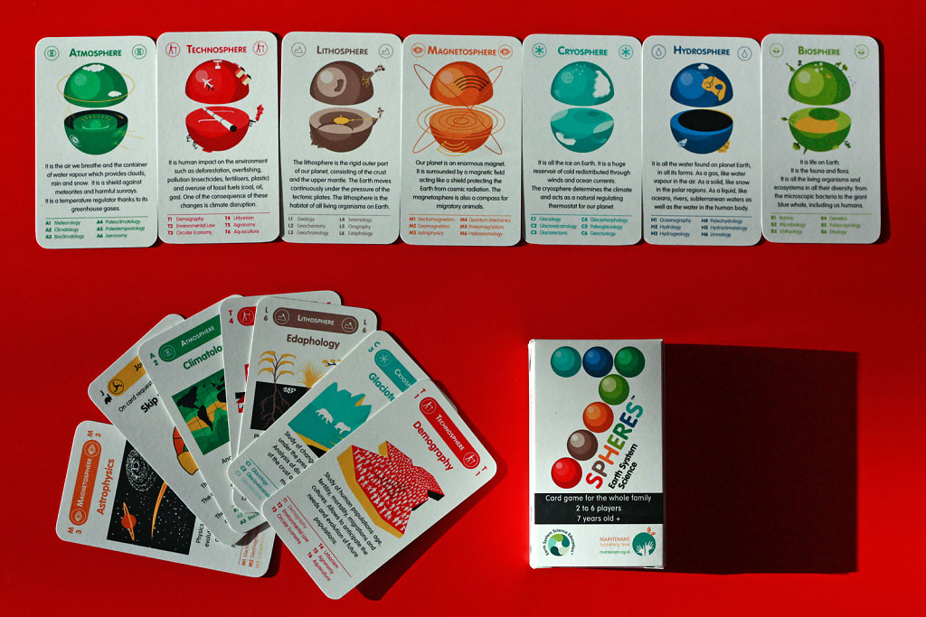 7spheres-cards-packaging-top-view.jpg